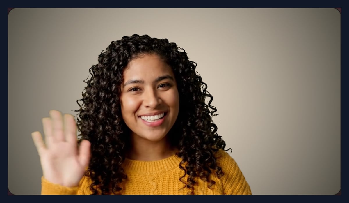The online video recorder with a live webcam preview of a woman waving